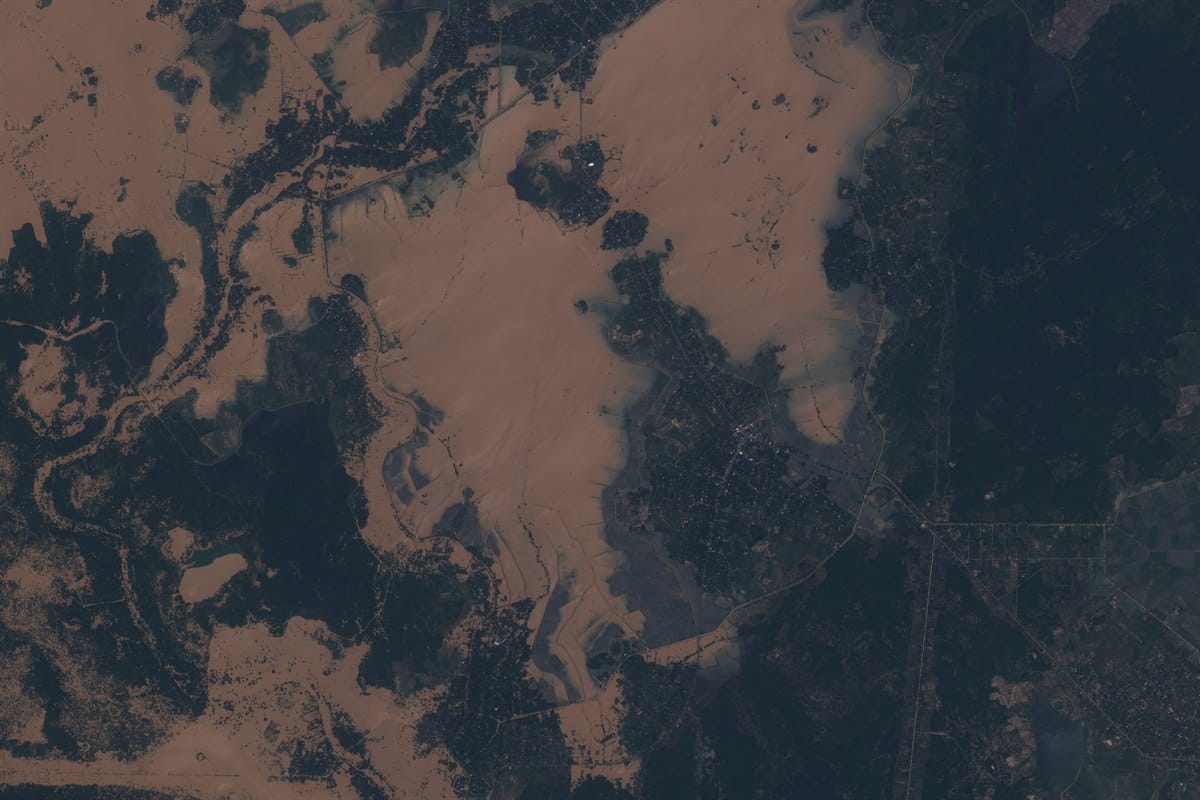 Satellite imagery of Sri Lanka flood zones during Cyclone Ditwah November 2025