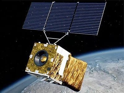 Artistic rendering of a SuperView Neo-3 satellite in sun-synchronous orbit above Earth